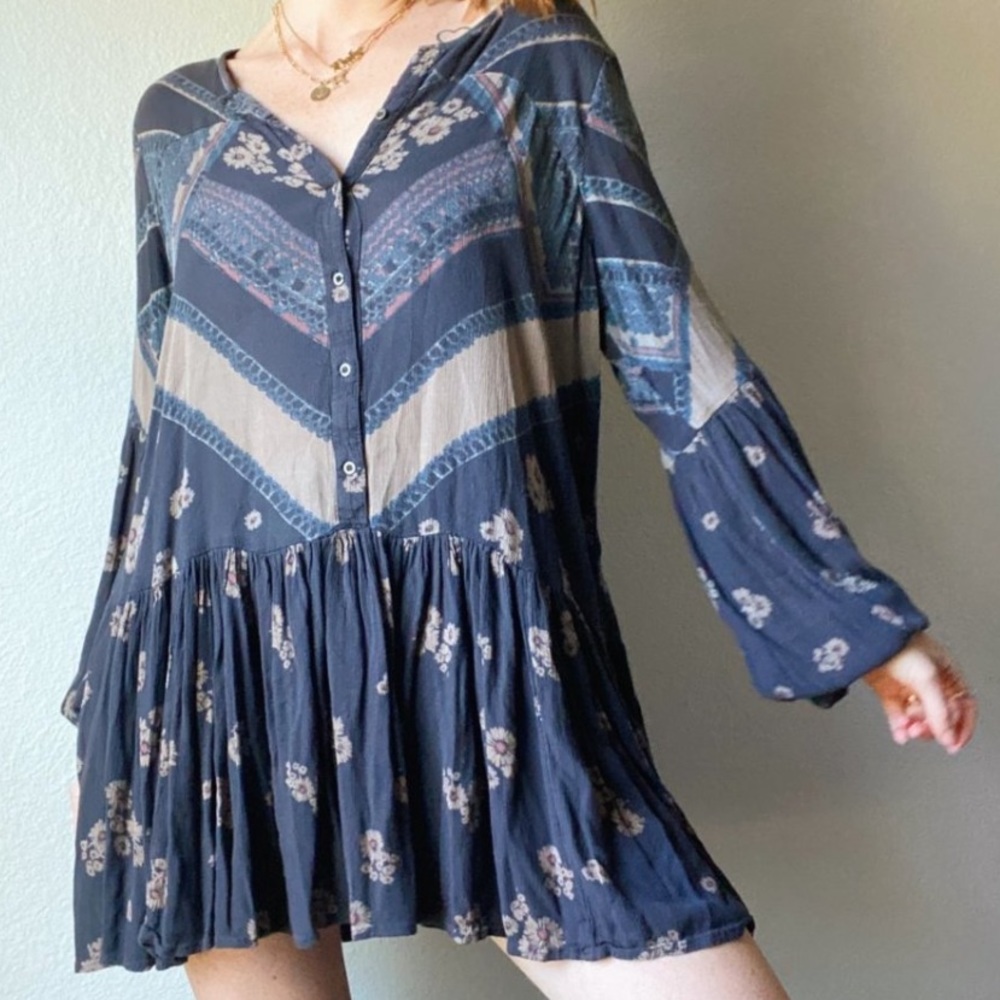 Free People Navy Floral Printed Botton Up Flowy Long Sleeve Tunic Dress